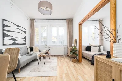 Wohnzimmer; tageslicht, holzboden, moderner stil