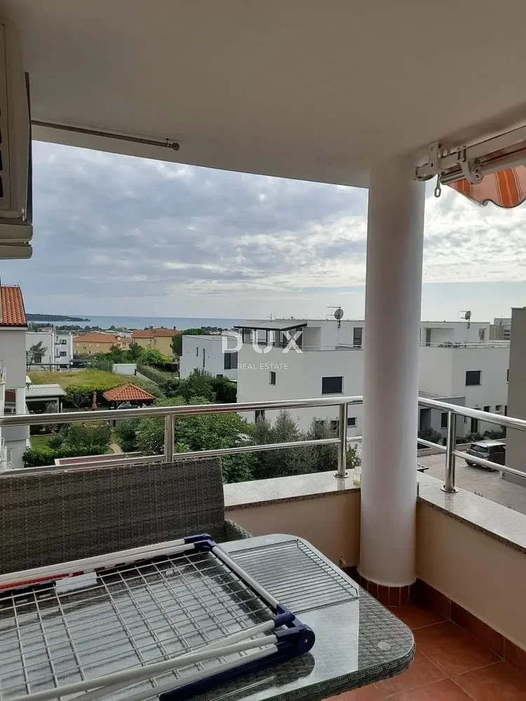 Balcon; vue, lumière naturelle
