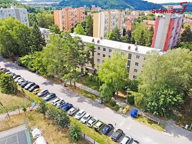 House and surroundings
