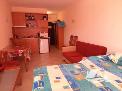 Schlafzimmer; küchengeräte, fliesenboden, tageslicht
