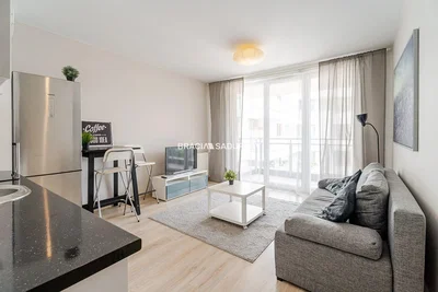 Oturma odası; doğal ışık, modern stil
