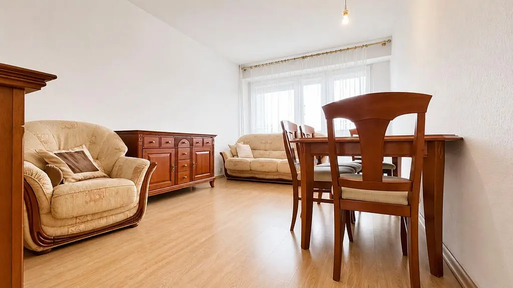Salon; lumière naturelle, parquet