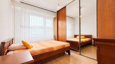 Chambre; parquet, lumière naturelle