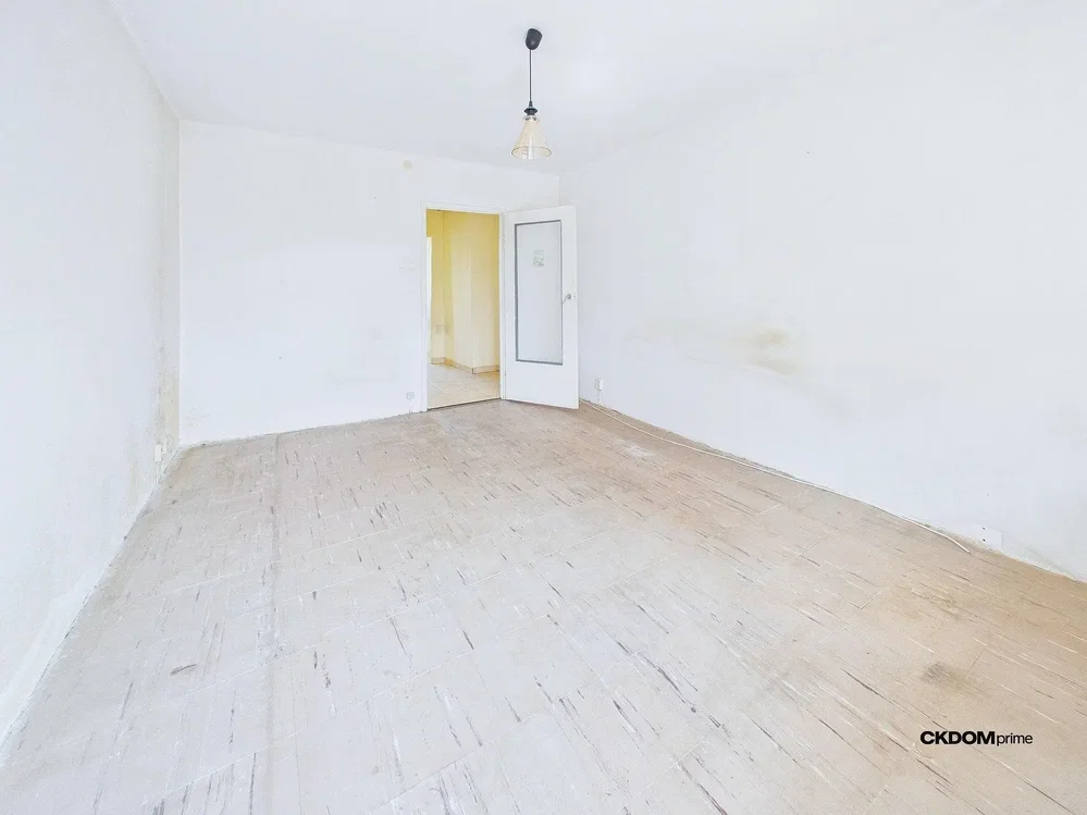 Ostatní; nutná rekonstrukce, přirozené světlo