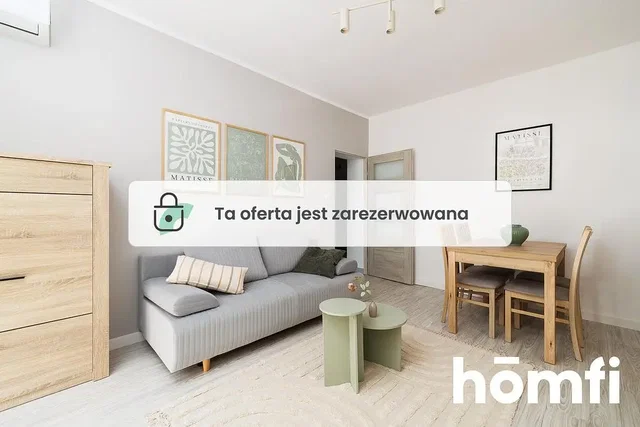 Dnevni boravak; drveni pod, moderan stil, prirodna svjetlost