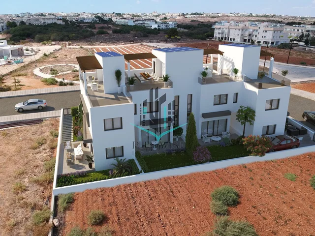 Casa e arredores; vista, luz natural