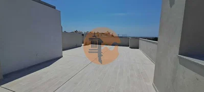 Terrasse; fliesenboden, blick, tageslicht