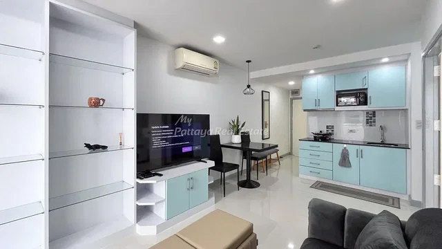 Sala de estar; eletrodomésticos, luz natural, estilo moderno