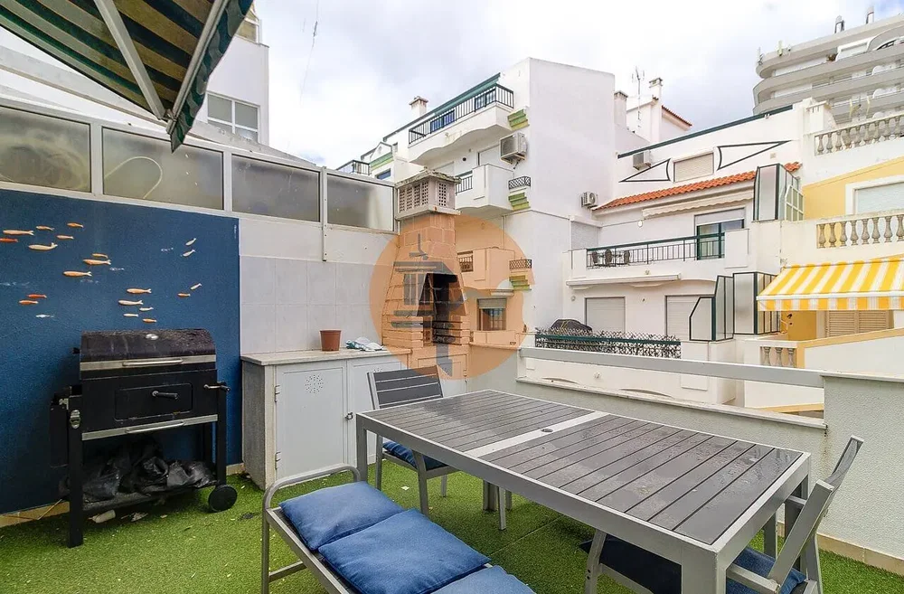 Terraço; luz natural, vista