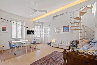 Salon; lumière naturelle, parquet