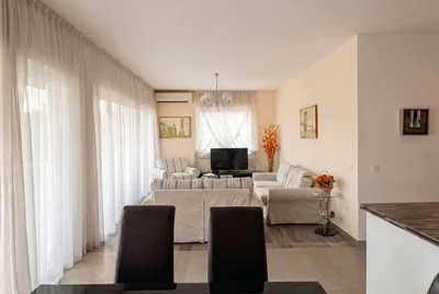 Sala de estar; luz natural, estilo moderno