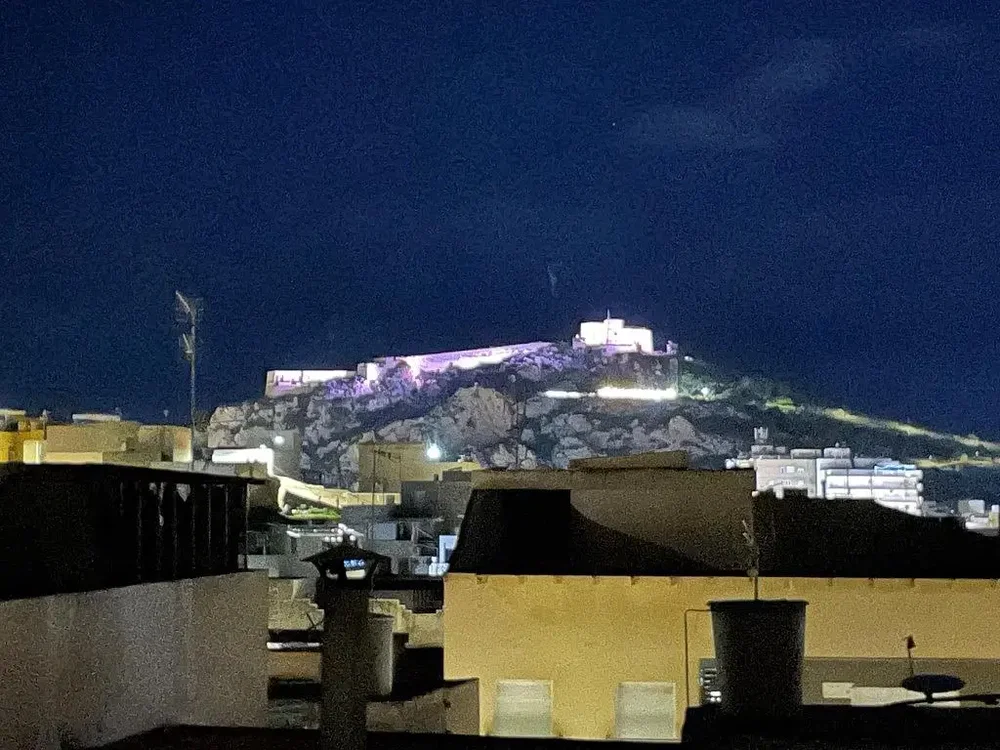 Ταράτσα; θέα, φυσικό φως
