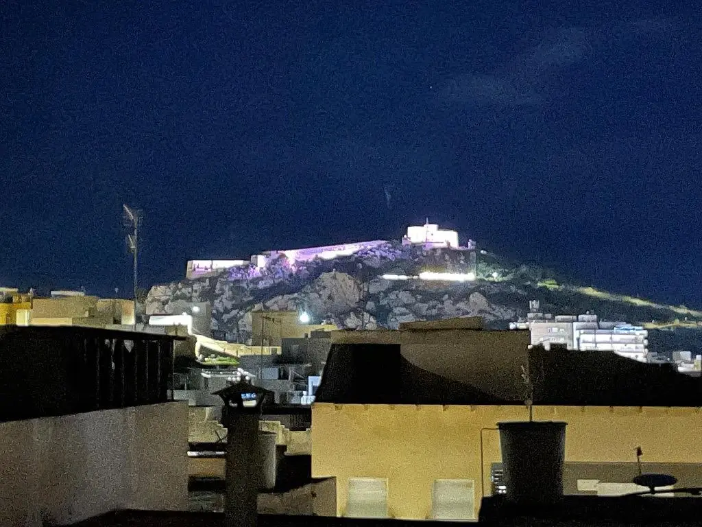 Ταράτσα; θέα, φυσικό φως
