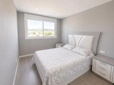 Bedroom; natural light, view