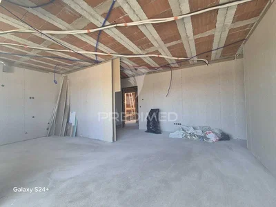 Ostatní; nutná rekonstrukce, přirozené světlo