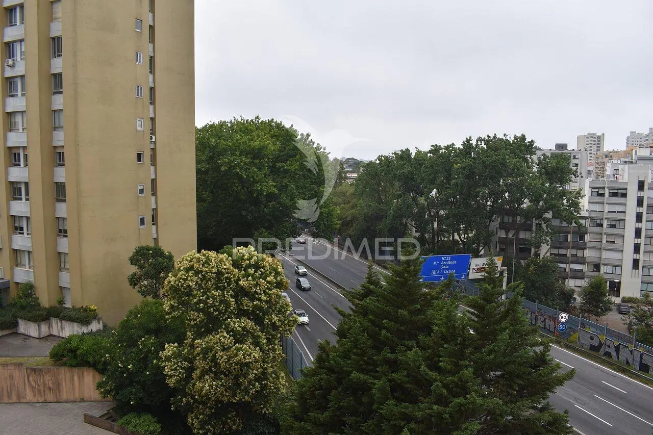Haus und umgebung; blick, tageslicht