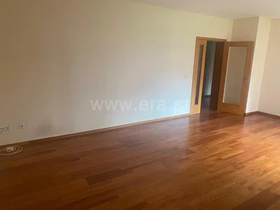 Autre; parquet, lumière naturelle