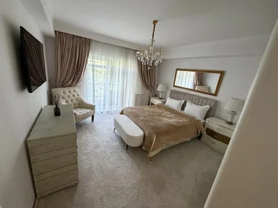Camera da letto; stile moderno, luce naturale