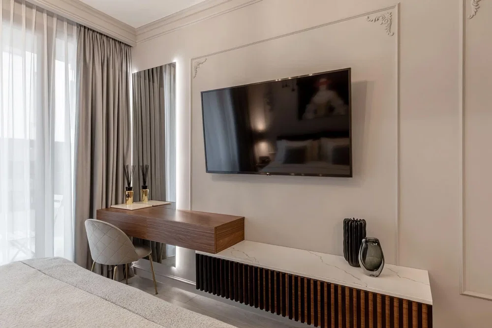 Yatak odası; doğal ışık, modern stil