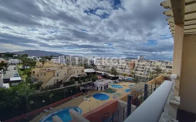 Balcon; vue, lumière naturelle
