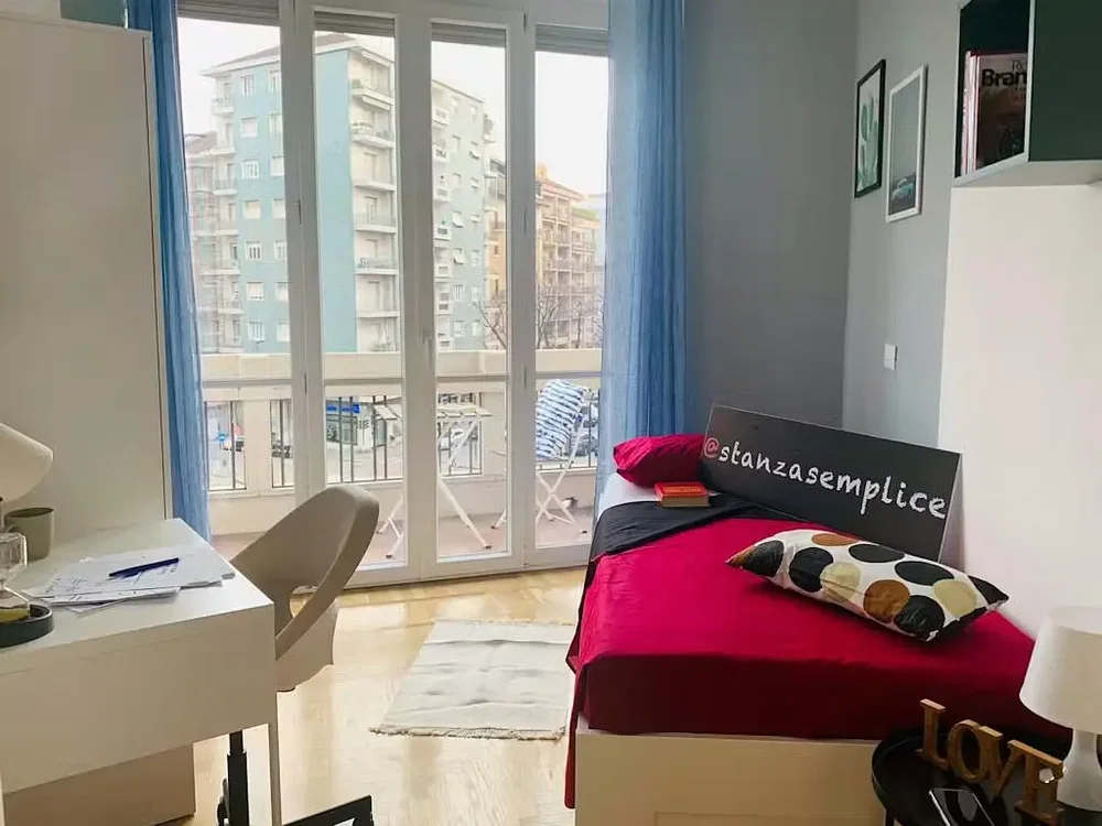 Bedroom; natural light, view