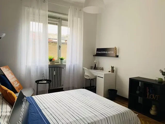 Spalnica; naravna svetloba, sodoben slog