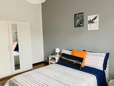 Slaapkamer; natuurlijk licht, houten vloer
