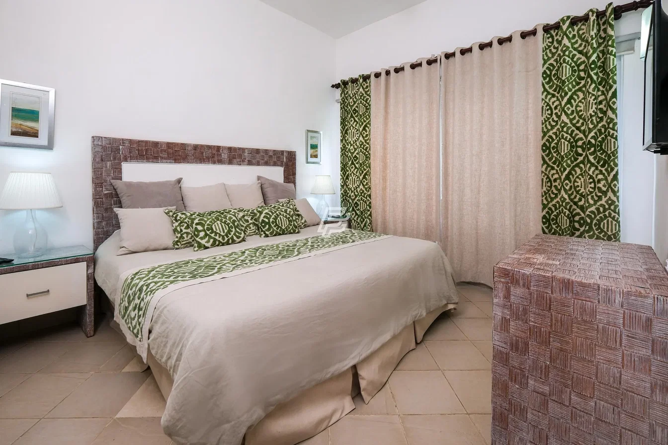 Schlafzimmer; tageslicht, moderner stil