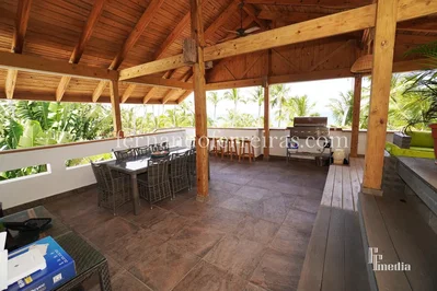 Terrasse; fliesenboden, tageslicht, blick