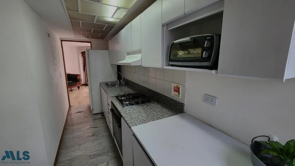 Cuisine; électroménager, carrelage