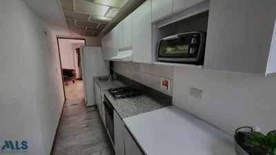 Cuisine; électroménager, carrelage