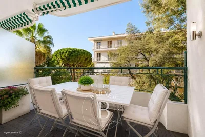 Balkon; pogled, prirodno svjetlo