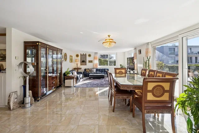 Living room; natural light, wood floor