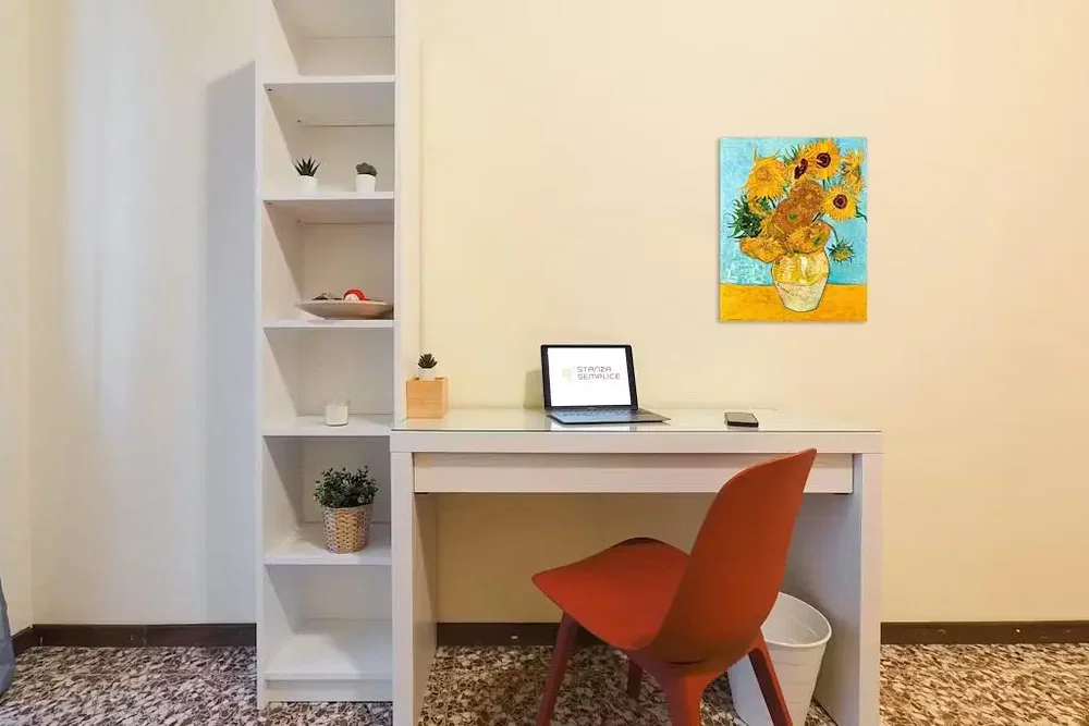 Kinderkamer; houten vloer, natuurlijk licht, moderne stijl