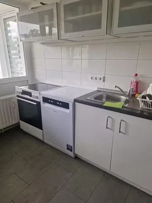 Kitchen; kitchen appliances, tile floor