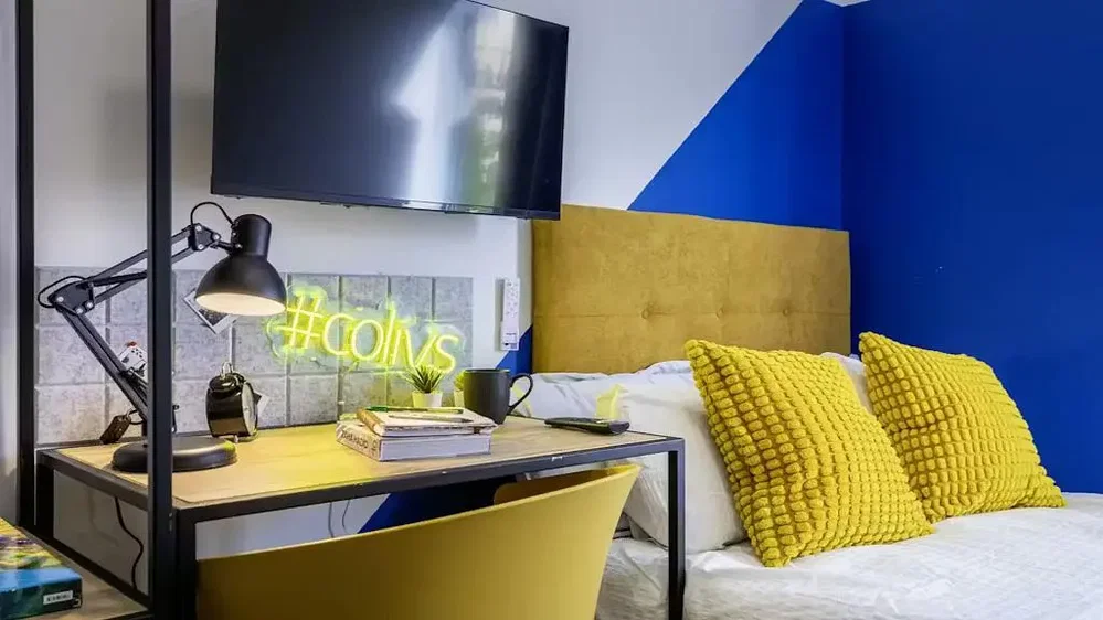 Schlafzimmer; moderner stil, tageslicht