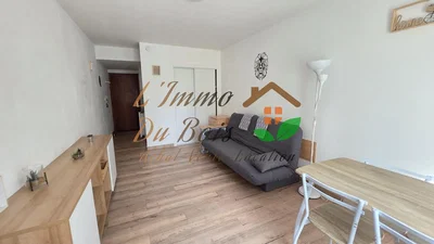 Wohnzimmer; tageslicht, holzboden, moderner stil