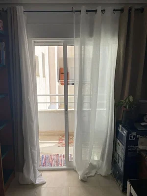 Balkon; fliesenboden, tageslicht, blick