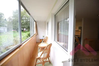 Balcone; luce naturale, vista