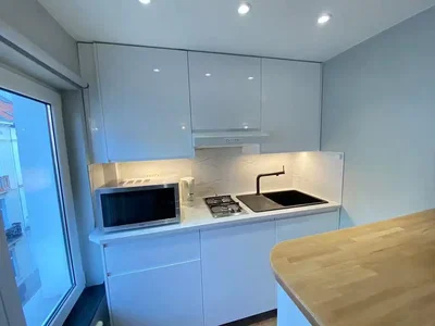Cucina; elettrodomestici, luce naturale, ristrutturato