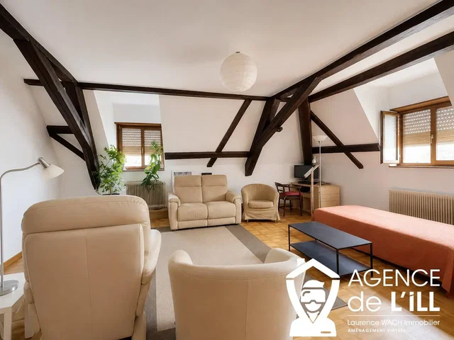 Woonkamer; houten balken, natuurlijk licht, moderne stijl