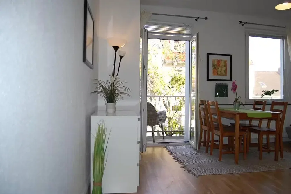 Sala de estar; luz natural, estilo moderno