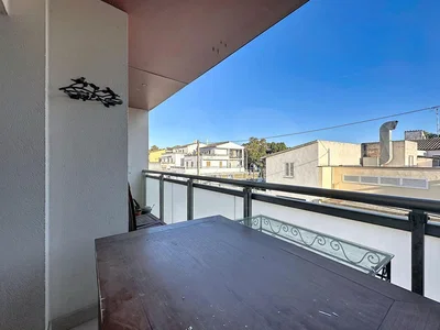 Balkon; manzara, doğal ışık
