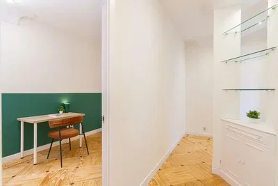 Kids room; wood floor, natural light