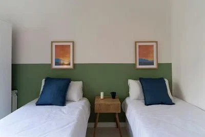 Schlafzimmer; tageslicht, moderner stil