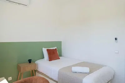 Camera da letto; luce naturale, ristrutturato