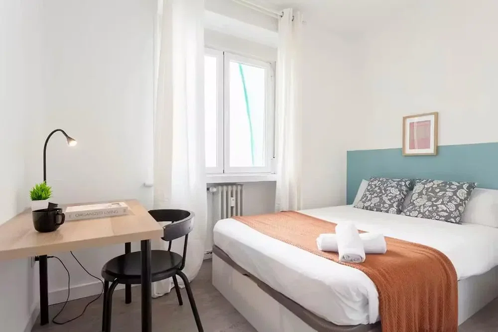 Quarto; luz natural, estilo moderno