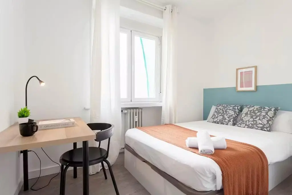 Quarto; luz natural, estilo moderno