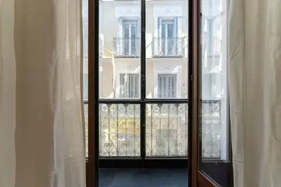 Balcone; vista, luce naturale