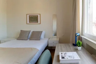 Camera da letto; luce naturale, stile moderno